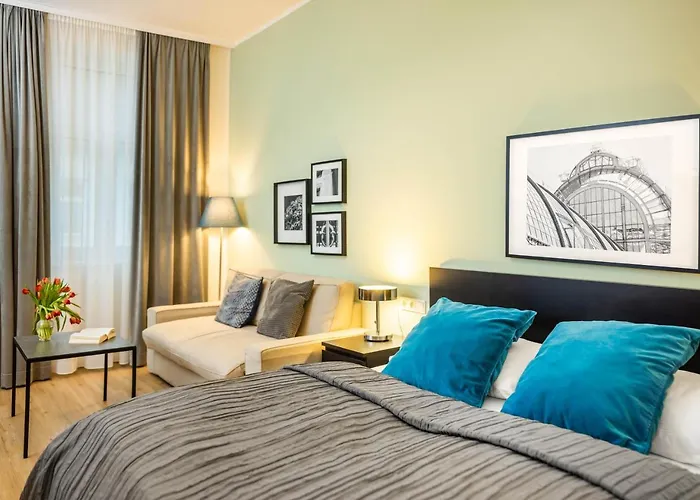 Jimmy\'S Apartments Emerald