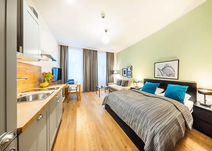Jimmy\'S Apartments Emerald